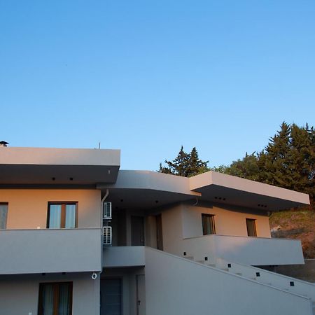 Νεακιτοσ Luxury Apartments Nikiti  Extérieur photo